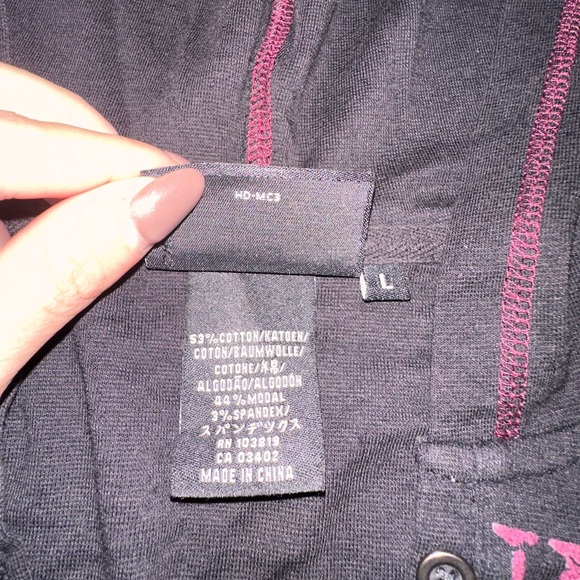 Harley Davidson Hooded Long Sleeve with Buttoned V-Neck - Picture 3 of 7